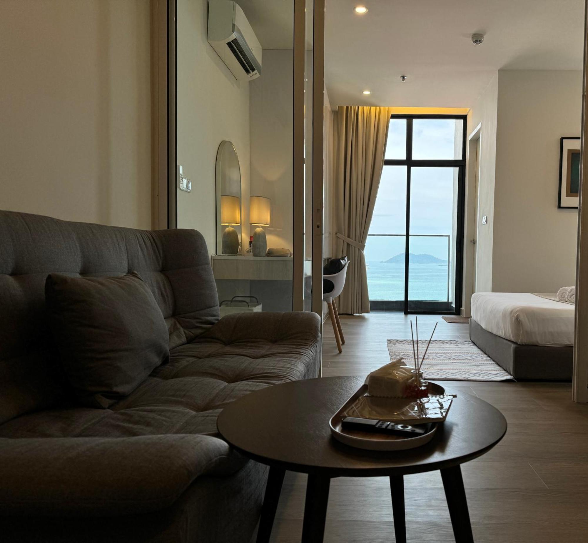 The Shore Cbd Kota Kinabalu By Laxzone Suite Eksteriør bilde
