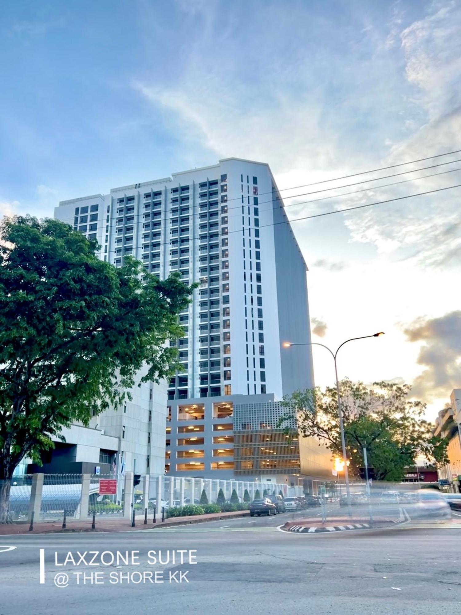 The Shore Cbd Kota Kinabalu By Laxzone Suite Eksteriør bilde