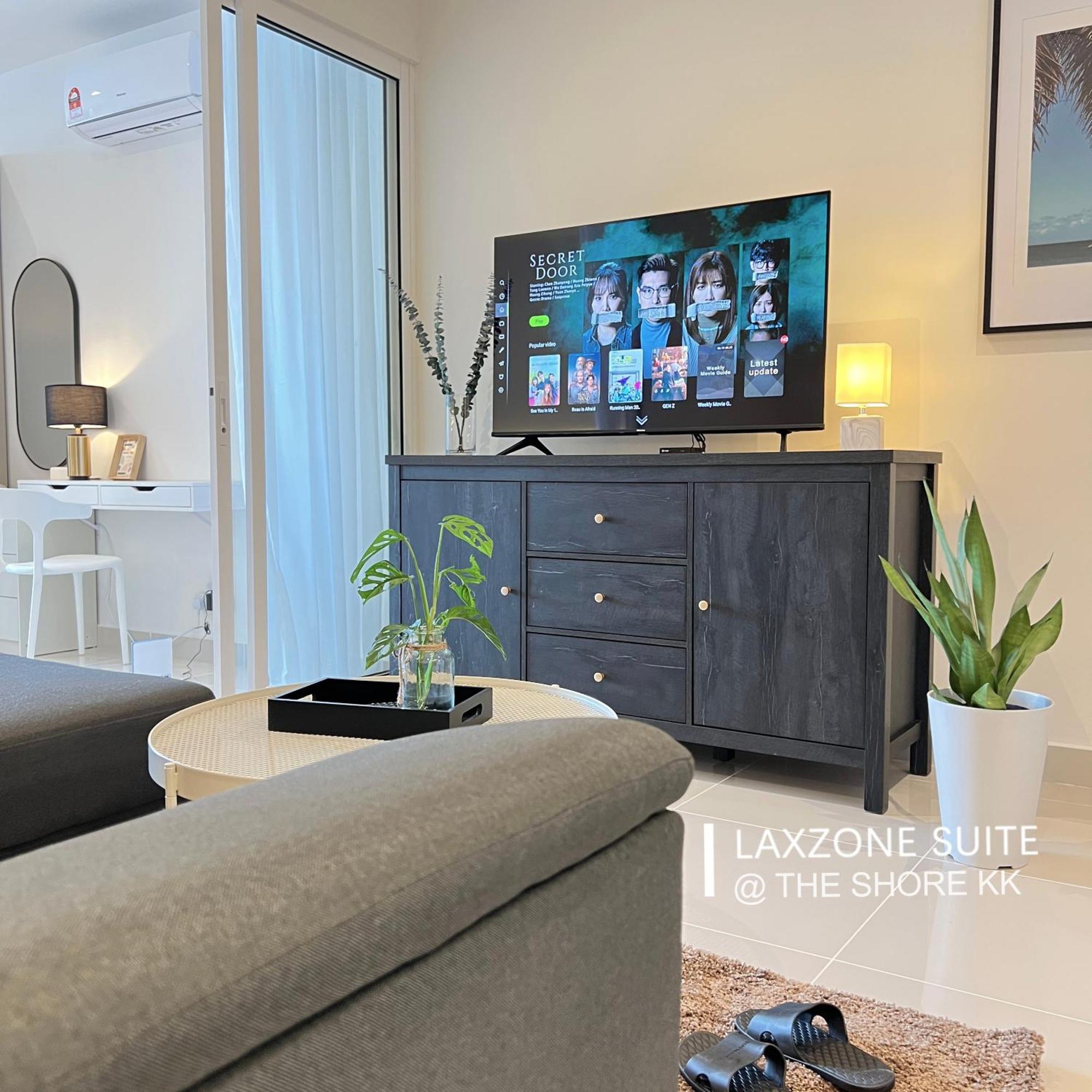 The Shore Cbd Kota Kinabalu By Laxzone Suite Eksteriør bilde