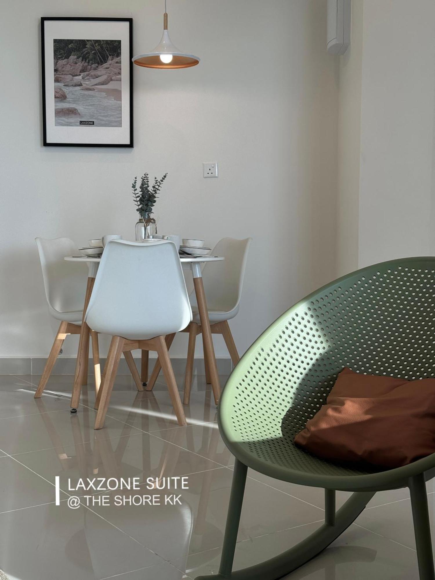 The Shore Cbd Kota Kinabalu By Laxzone Suite Eksteriør bilde