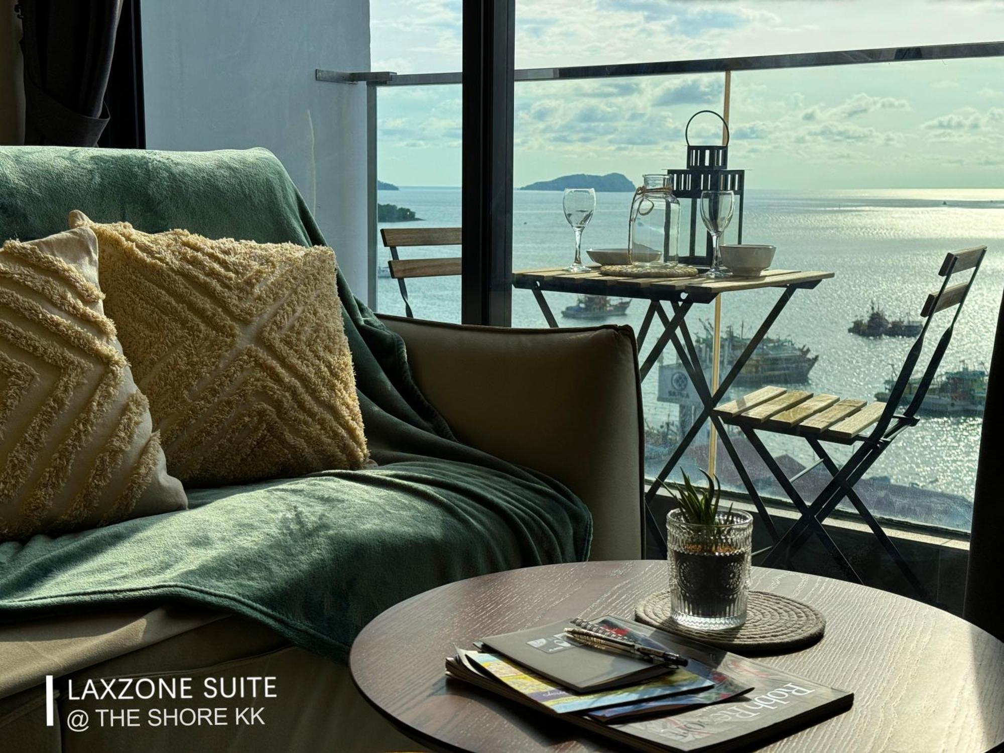 The Shore Cbd Kota Kinabalu By Laxzone Suite Eksteriør bilde