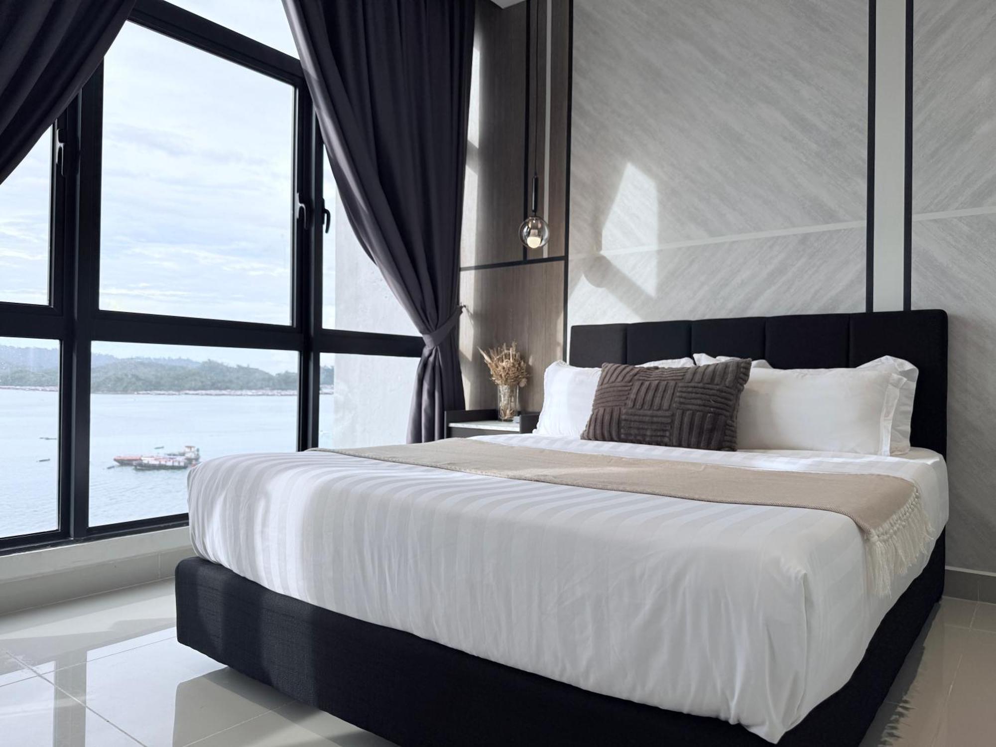 The Shore Cbd Kota Kinabalu By Laxzone Suite Eksteriør bilde